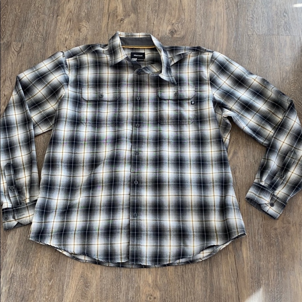 Marmot long sleeve flannel size xl